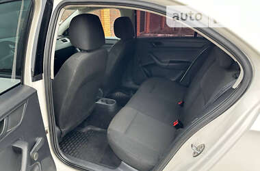 Ліфтбек Skoda Rapid 2015 в Сумах