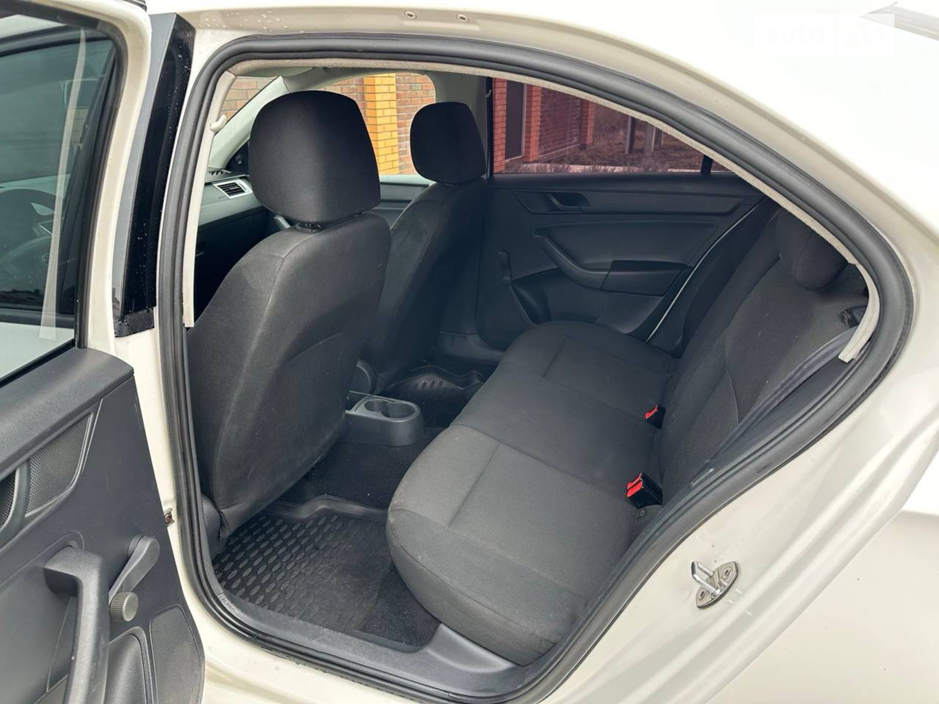 2015 Skoda Rapid - мініатюра 9