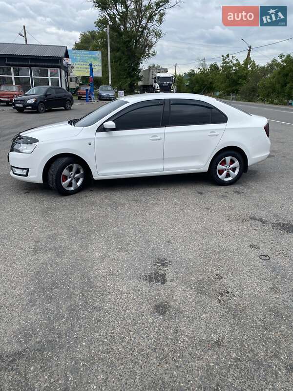 Ліфтбек Skoda Rapid 2013 в Татарбунарах