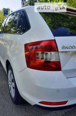 Хетчбек Skoda Rapid 2014 в Дніпрі