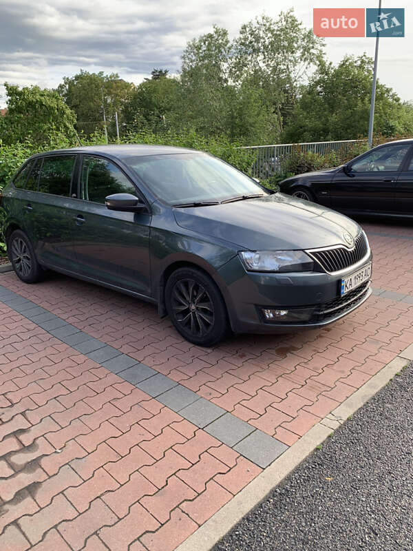 Хетчбек Skoda Rapid 2015 в 