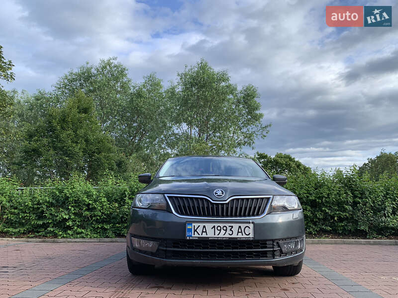 Хэтчбек Skoda Rapid 2015 в Дрогобыче