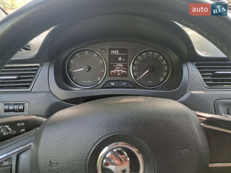 Лифтбек Skoda Rapid 2013 в Обухове