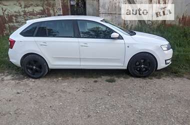 Хэтчбек Skoda Rapid 2013 в Надворной