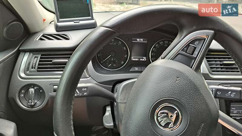 Ліфтбек Skoda Rapid 2015 в Житомирі