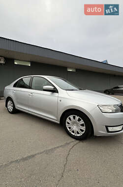 Лифтбек Skoda Rapid 2014 в Львове