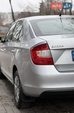 Ліфтбек Skoda Rapid 2013 в Дніпрі