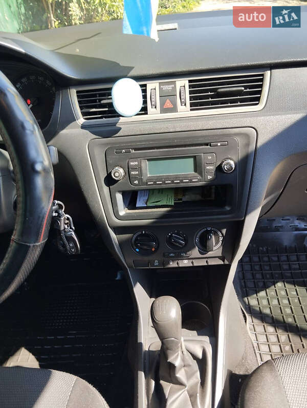 Хэтчбек Skoda Rapid 2014 в Черноморске фото 11 Хэтчбек Skoda Rapid 2014 в Черноморске