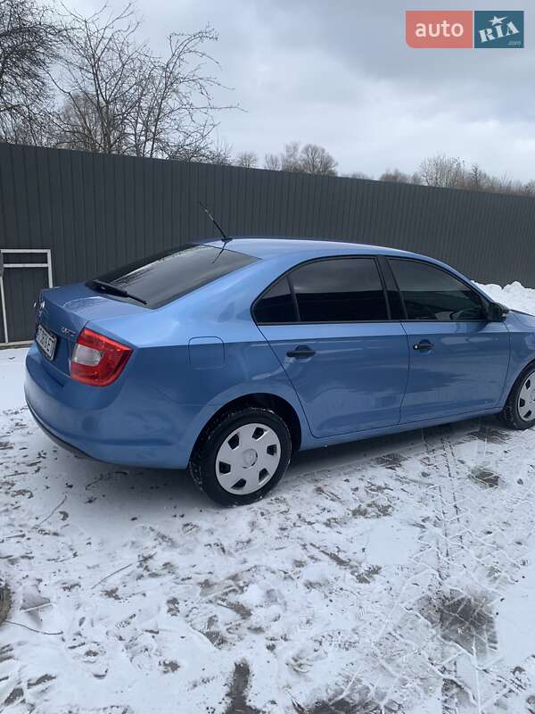 Лифтбек Skoda Rapid 2015 в Бурштыне фото 5 Лифтбек Skoda Rapid 2015 в Бурштыне