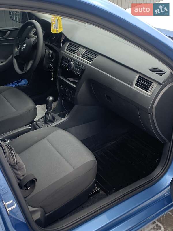 Лифтбек Skoda Rapid 2015 в Бурштыне фото 10 Лифтбек Skoda Rapid 2015 в Бурштыне