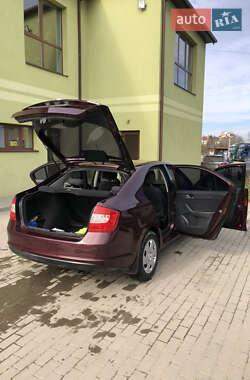 Лифтбек Skoda Rapid 2013 в 