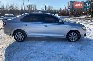 Лифтбек Skoda Rapid 2013 в Киеве