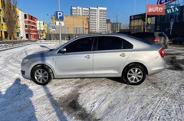 Лифтбек Skoda Rapid 2013 в Киеве