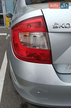 Лифтбек Skoda Rapid 2013 в 