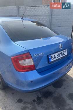 Лифтбек Skoda Rapid 2013 в Знаменке