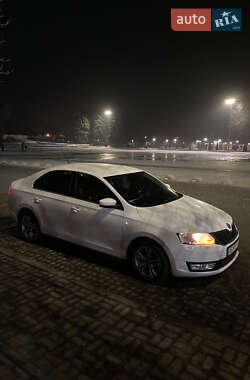 Лифтбек Skoda Rapid 2013 в Лозовой