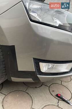 Хетчбек Skoda Rapid 2013 в 