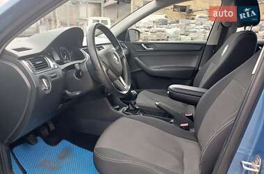 Лифтбек Skoda Rapid 2013 в 