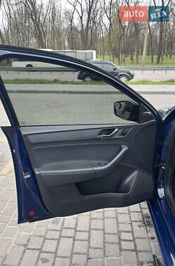Лифтбек Skoda Rapid 2017 в 