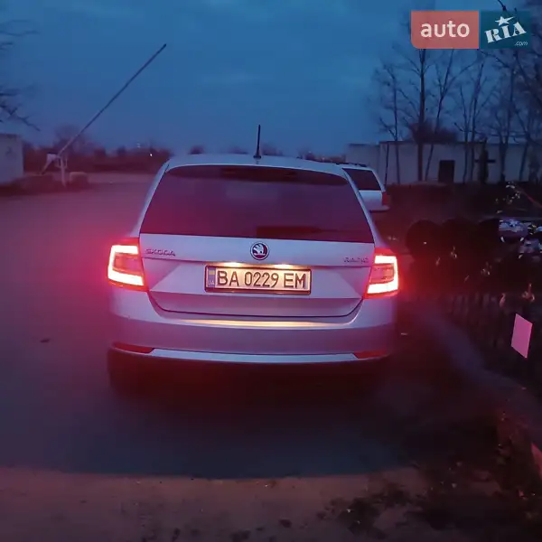 Хэтчбек Skoda Rapid 2016 в 