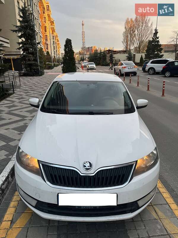 Skoda Rapid 2015