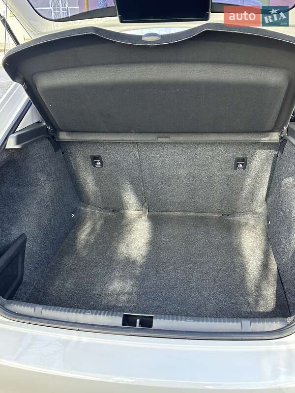 Ліфтбек Skoda Rapid 2013 в Одесі