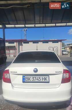 Ліфтбек Skoda Rapid 2015 в 