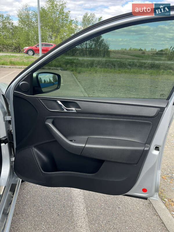 Ліфтбек Skoda Rapid 2013 в Києві