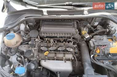 Ліфтбек Skoda Rapid 2015 в 
