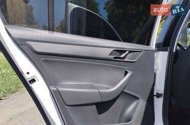 Ліфтбек Skoda Rapid 2015 в 