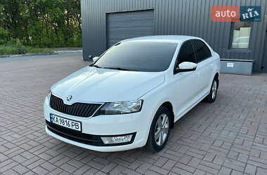Лифтбек Skoda Rapid 2015 в 
