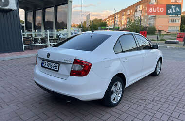 Лифтбек Skoda Rapid 2015 в 