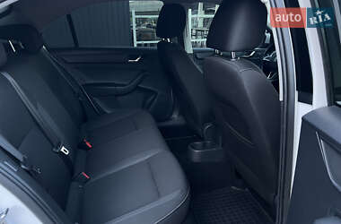 Лифтбек Skoda Rapid 2015 в 