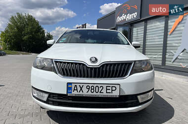 Хэтчбек Skoda Rapid 2015 в 