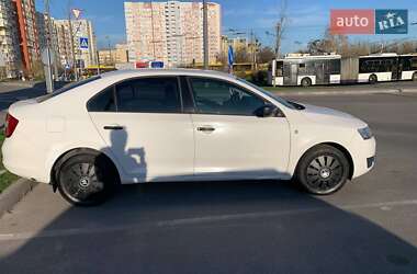 Лифтбек Skoda Rapid 2013 в 