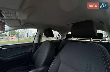 Ліфтбек Skoda Rapid 2013 в 