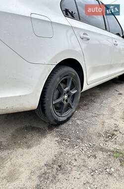 Лифтбек Skoda Rapid 2013 в 