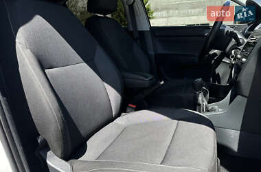 Лифтбек Skoda Rapid 2015 в 
