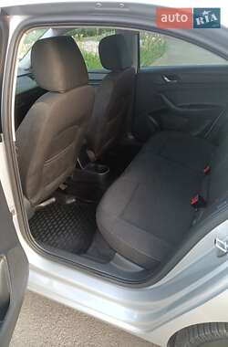 Лифтбек Skoda Rapid 2013 в 