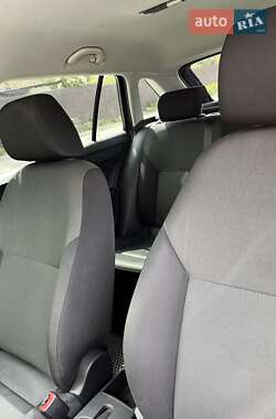 Хэтчбек Skoda Rapid 2015 в 