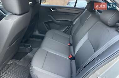Лифтбек Skoda Rapid 2013 в 