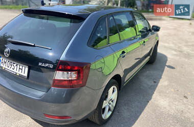 Хэтчбек Skoda Rapid 2015 в 
