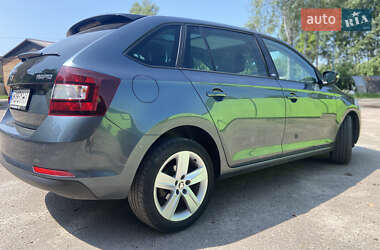 Хэтчбек Skoda Rapid 2015 в 
