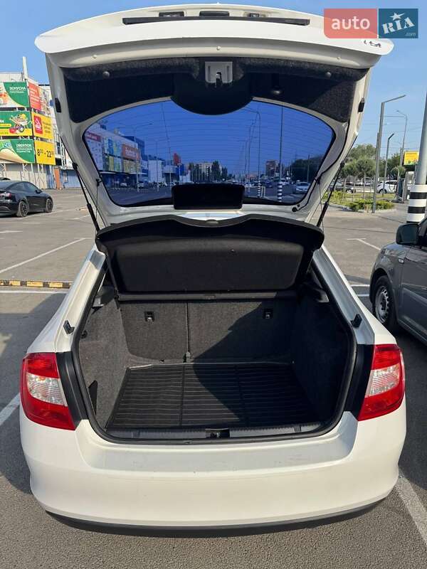 Ліфтбек Skoda Rapid 2013 в Дніпрі