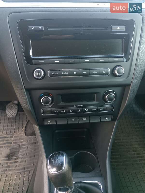 Лифтбек Skoda Rapid 2013 в Змиеве