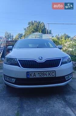 Лифтбек Skoda Rapid 2015 в Коростене