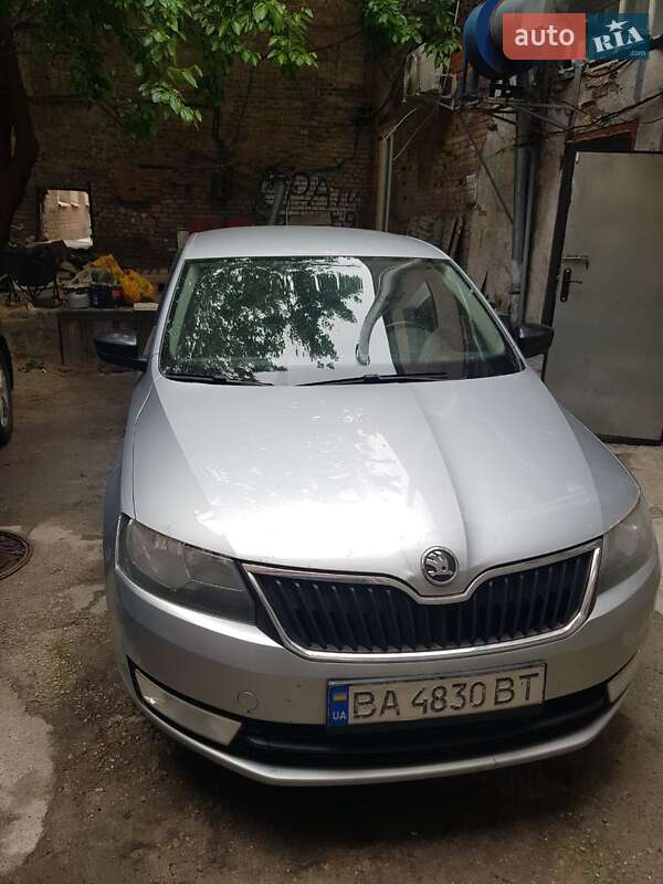 Лифтбек Skoda Rapid 2013 в Кропивницком