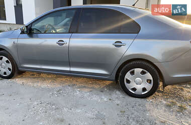 Лифтбек Skoda Rapid 2013 в 