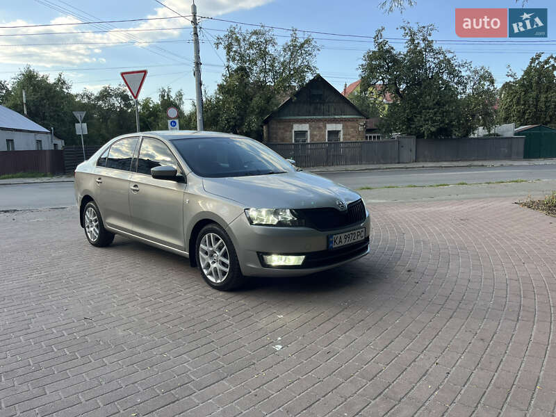 Лифтбек Skoda Rapid 2013 в Киеве