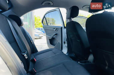 Лифтбек Skoda Rapid 2013 в 